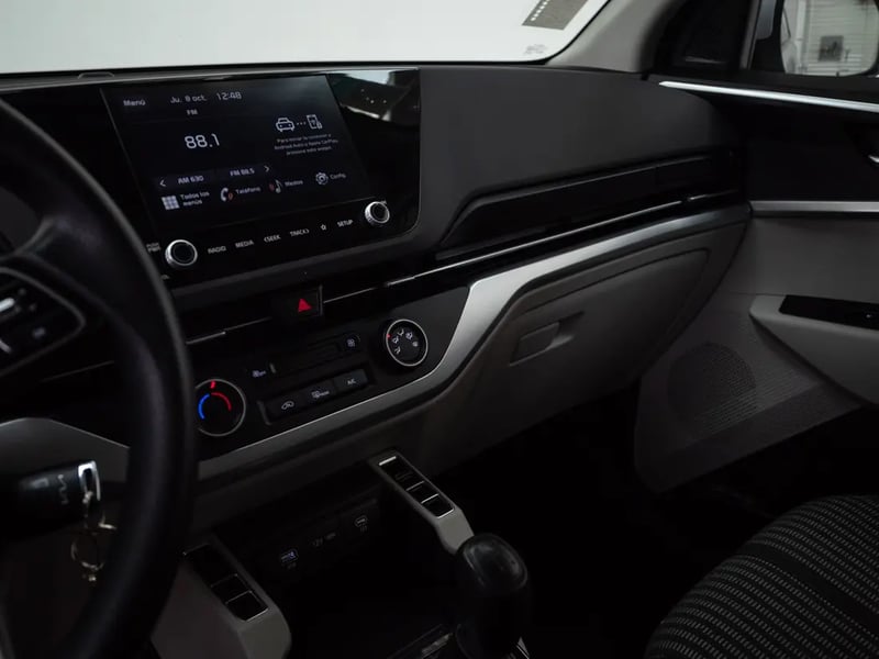 Kia CARENS 2023 - Imagen 12 de 19