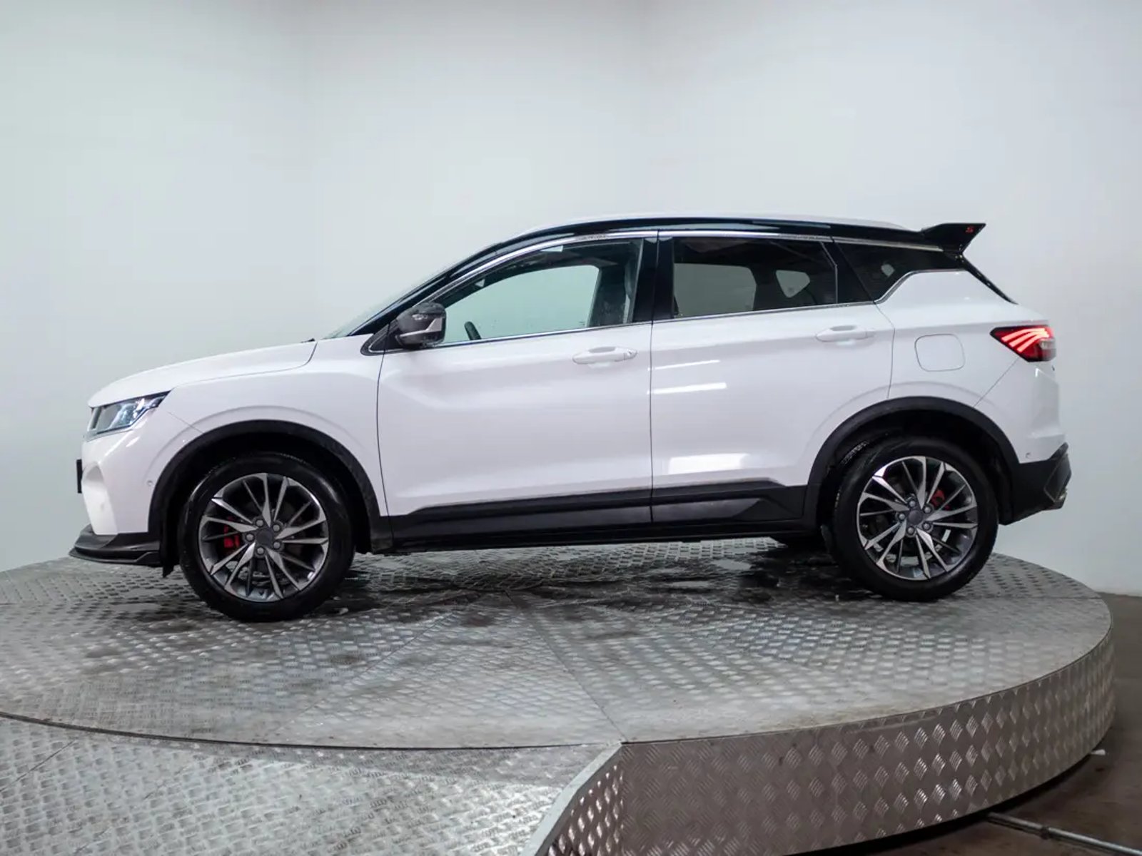 Geely COOLRAY 2023 - Foto 4 de 20
