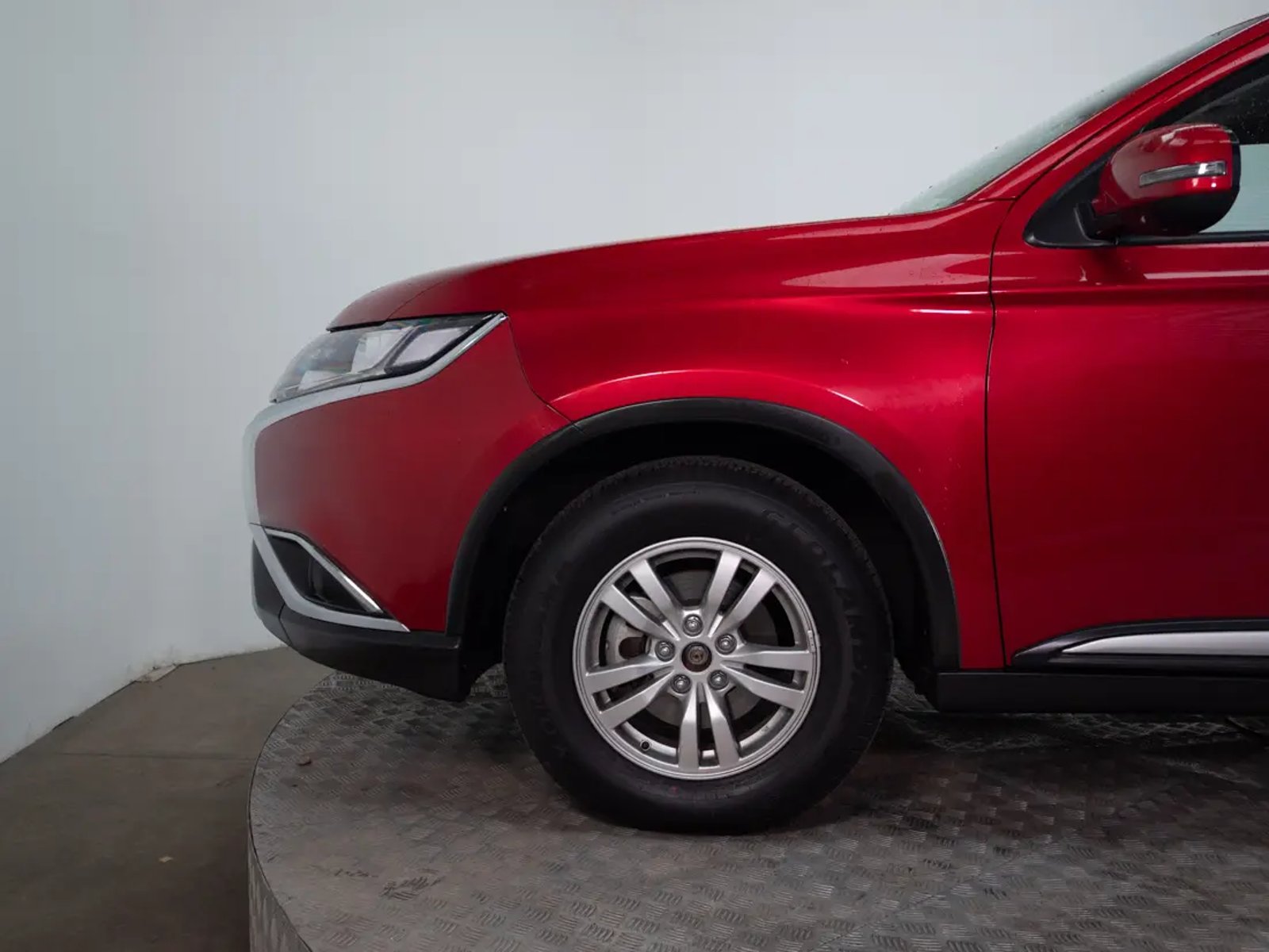 Mitsubishi OUTLANDER 2023 - Imagen 17 de 20