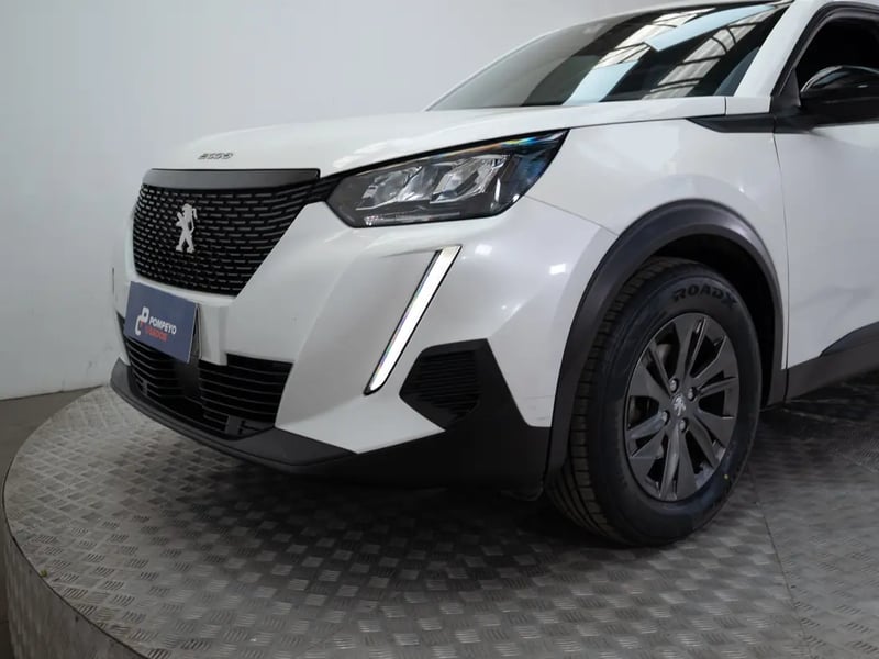 Peugeot NEW 2008 2023 - Imagen 18 de 19