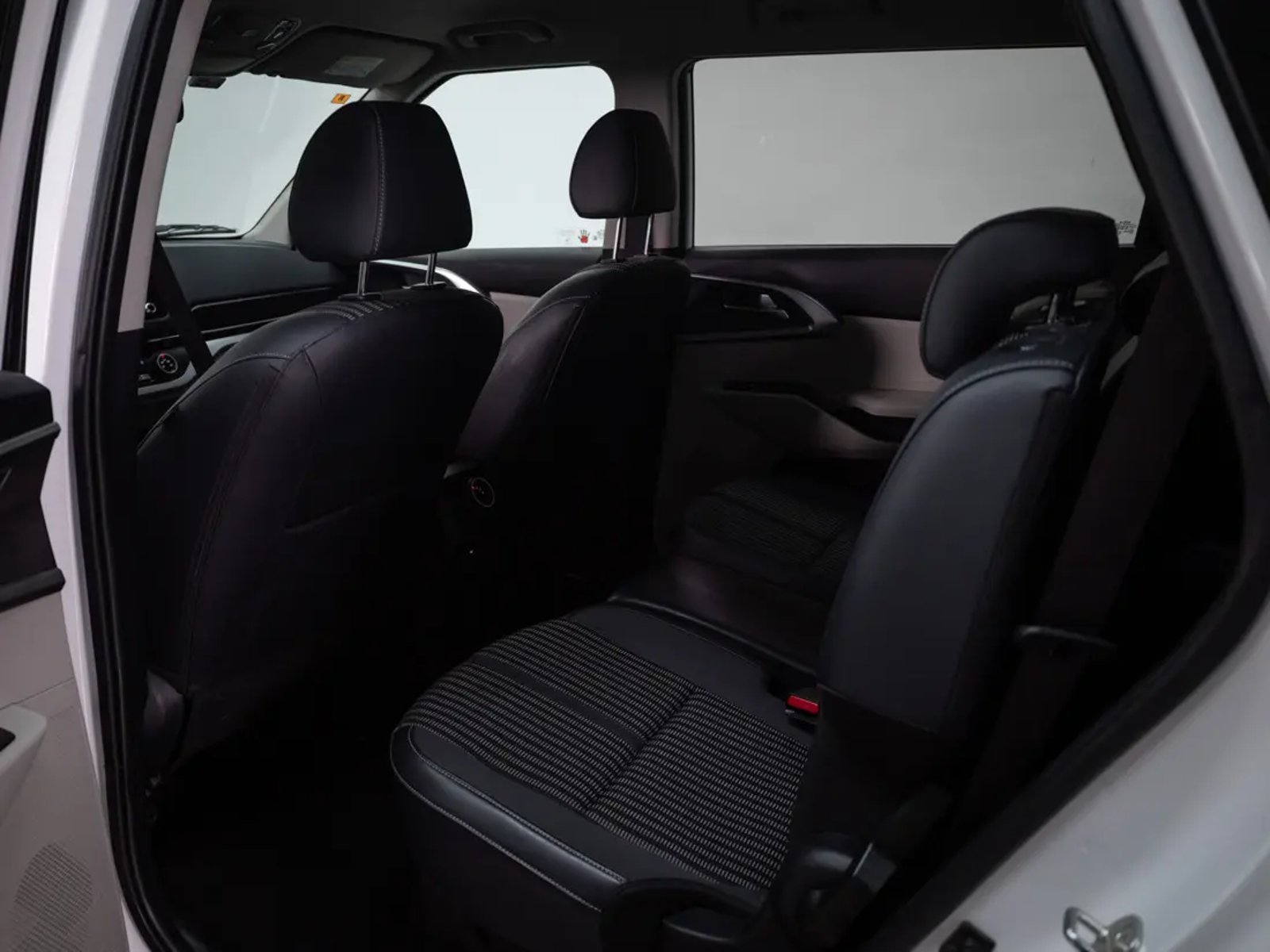 Kia CARENS 2024 - Imagen 14 de 20