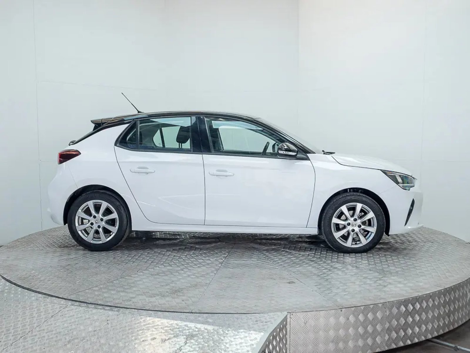 OPEL CORSA 2022 - Imagen 9 de 15