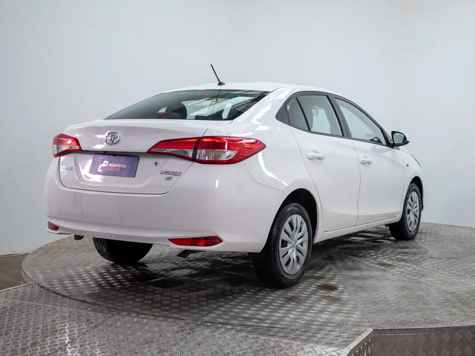 Toyota YARIS 2022 - Imagen 7 de 20