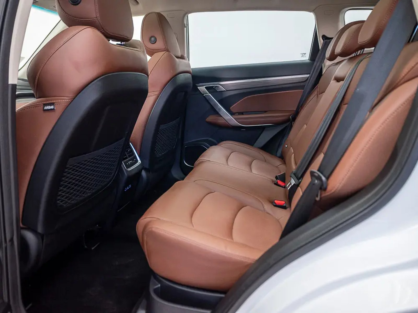 GEELY AZKARRA 2022 - Imagen 15 de 18