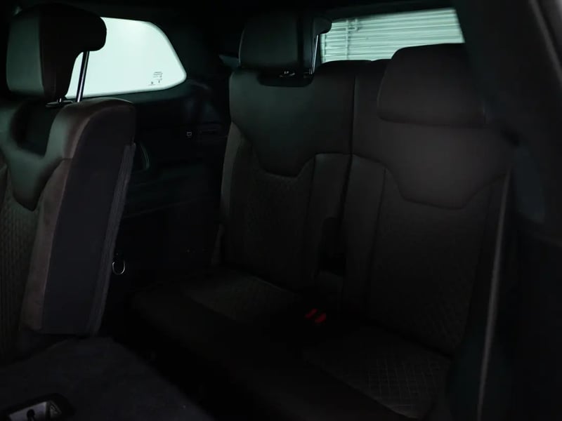 Jeep COMMANDER 2023 - Imagen 15 de 20