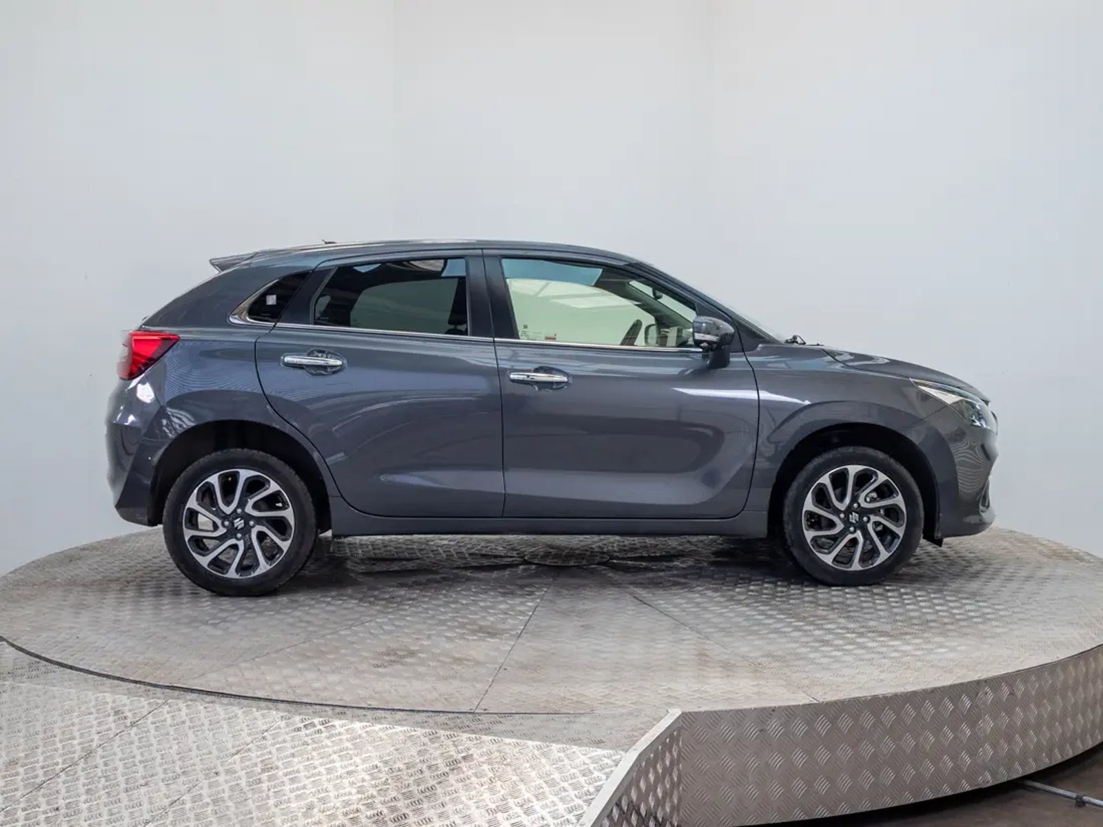 Suzuki BALENO 2024 - Imagen 8 de 20