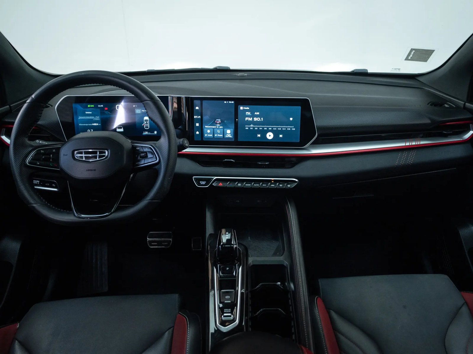 GEELY COOLRAY 2024 - Imagen 16 de 18