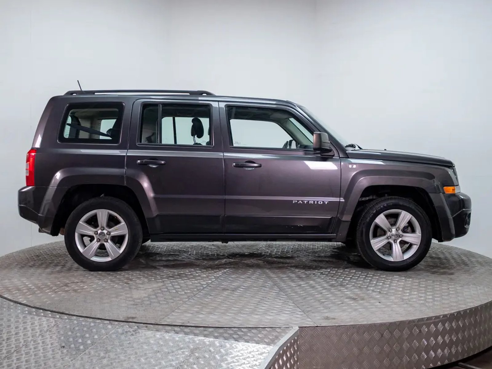 Jeep PATRIOT 2016 - Imagen 8 de 18
