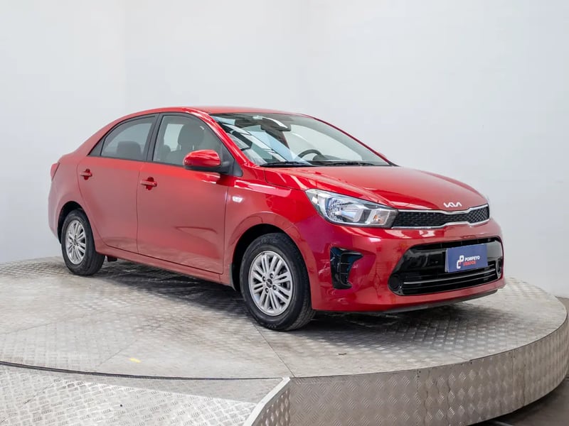 Kia SOLUTO 2024 - Imagen 9 de 19
