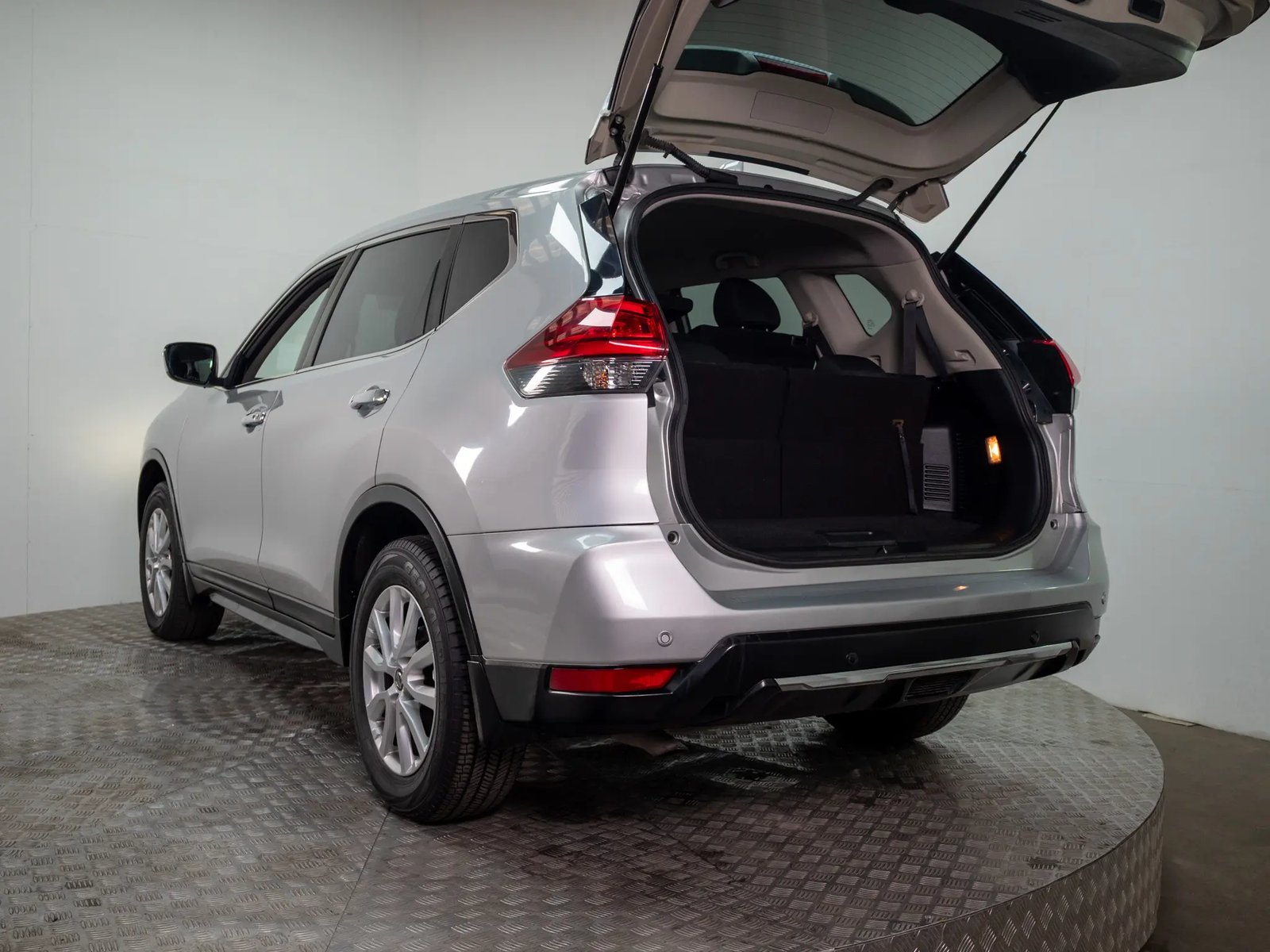 NISSAN X-TRAIL 2021 - Imagen 9 de 18