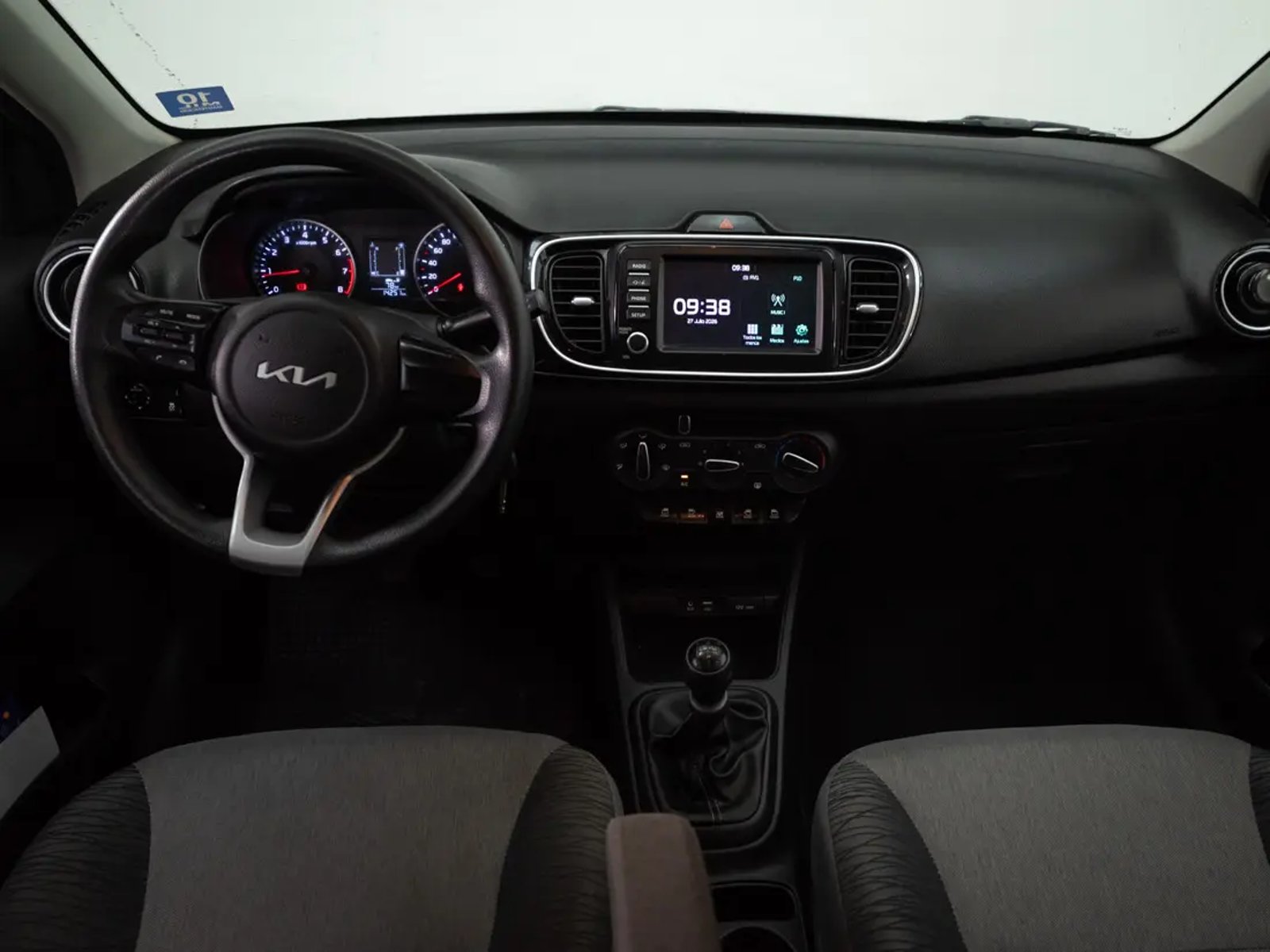 Kia SOLUTO 2025 - Imagen 15 de 20
