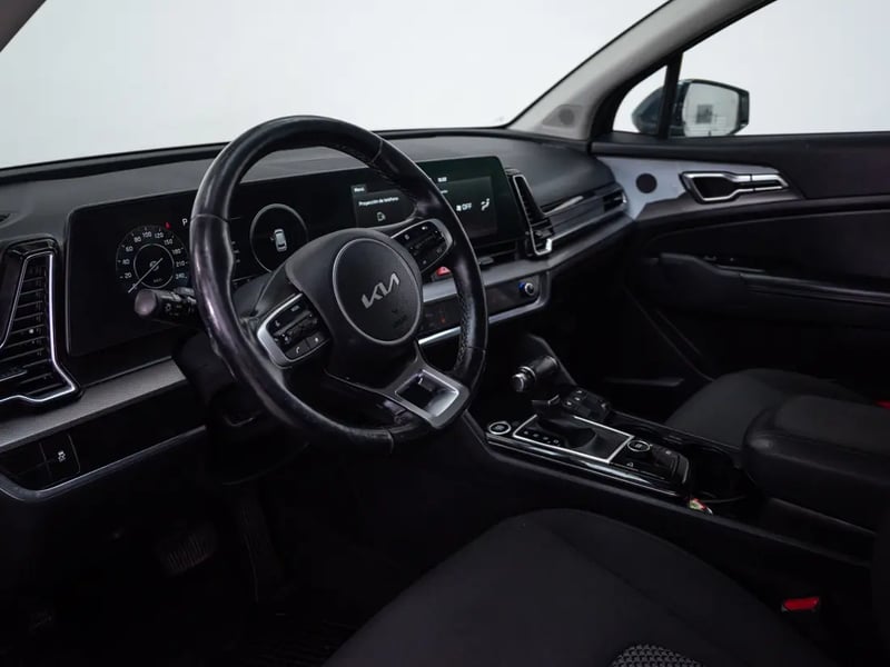 Kia SPORTAGE 2022 - Imagen 11 de 20