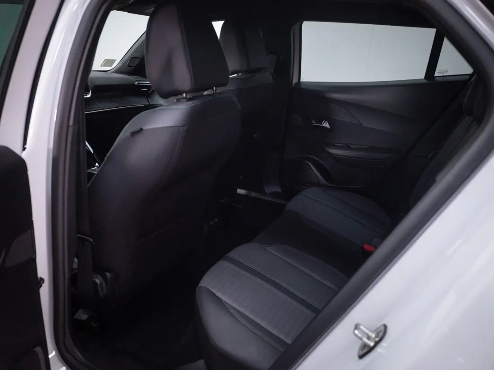 Peugeot 2008 2023 - Imagen 14 de 19