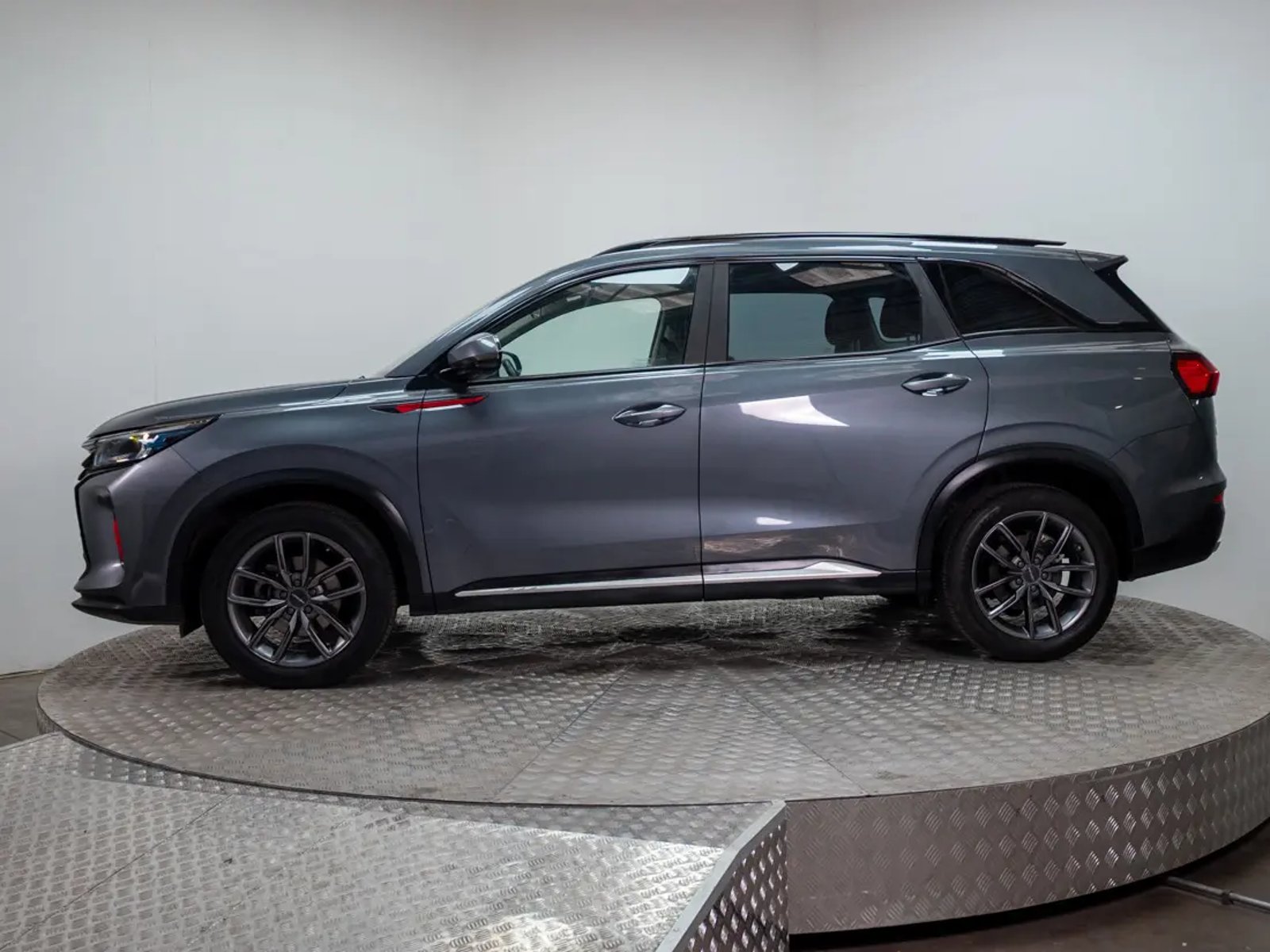 DFSK SUV 600 2024 - Foto 4 de 20