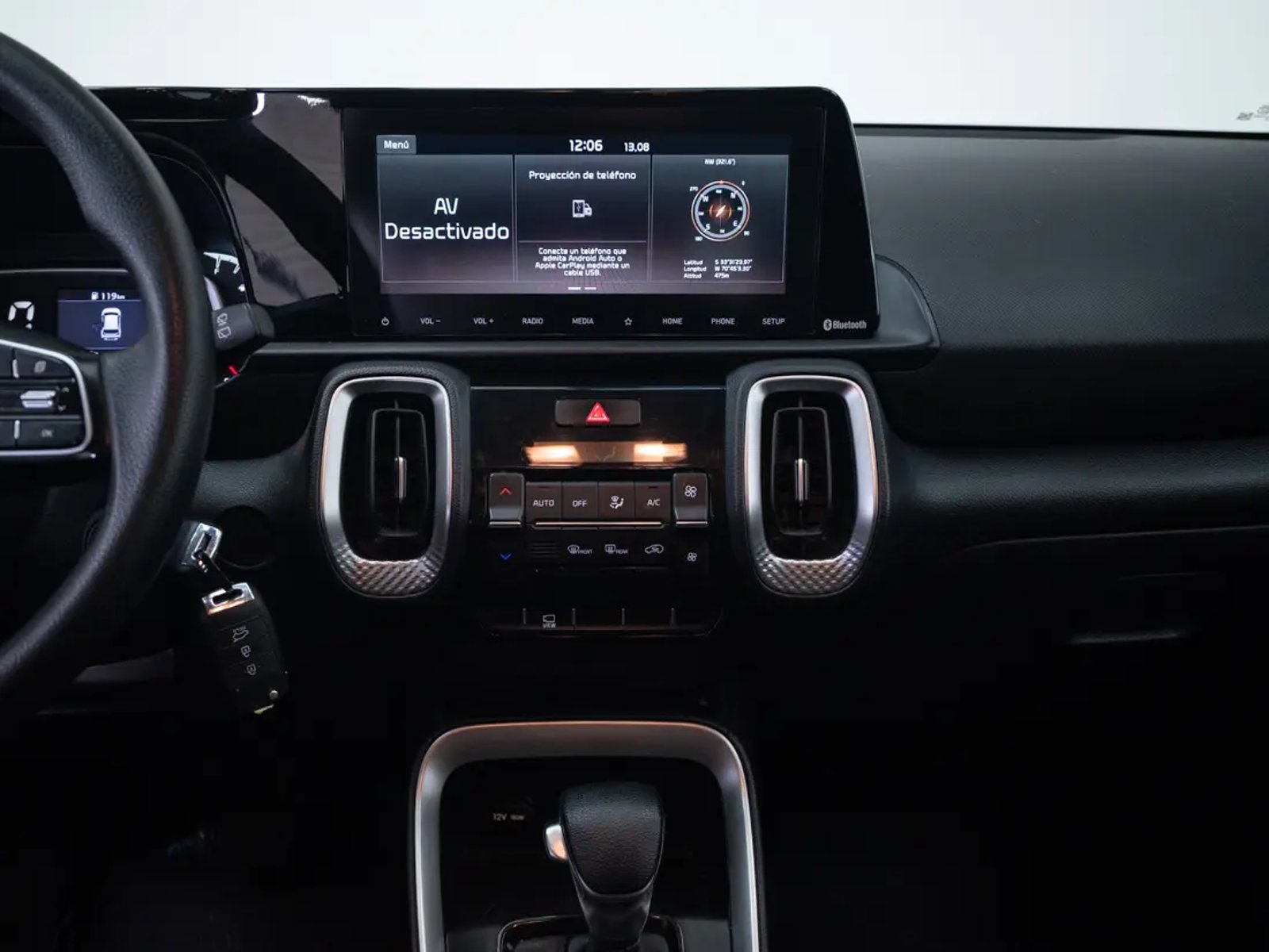 Kia SONET 2024 - Imagen 16 de 20