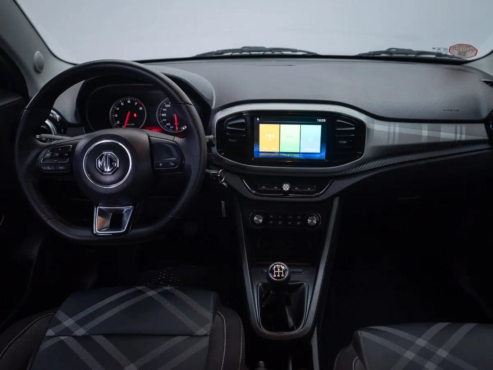 MG 3 2025 - Imagen 14 de 15