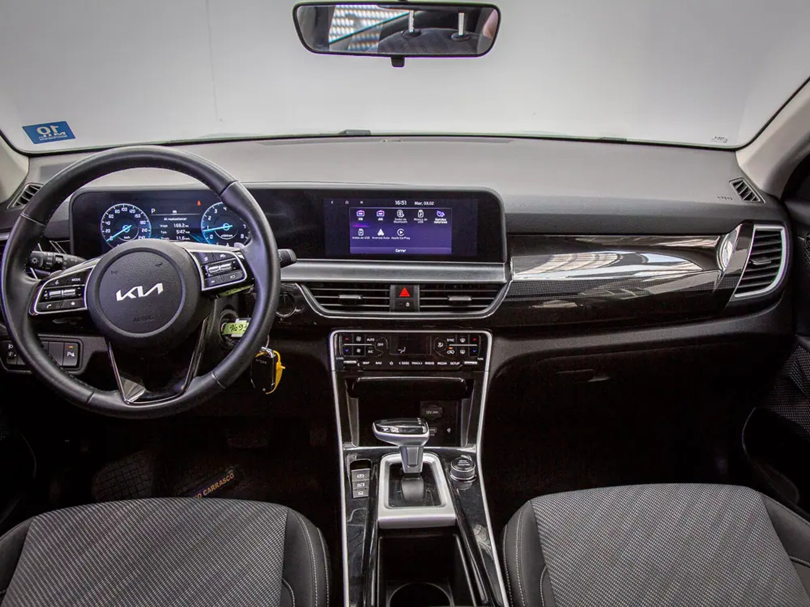 KIA SELTOS 2024 - Imagen 12 de 17