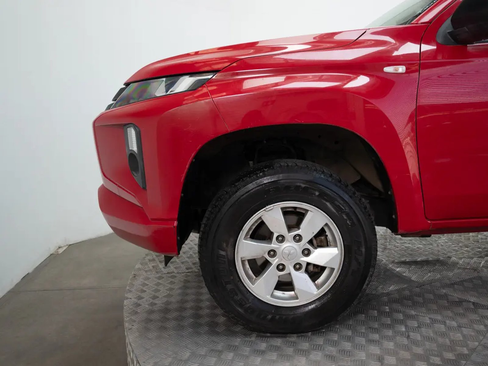 MITSUBISHI L-200 2021 - Imagen 12 de 19