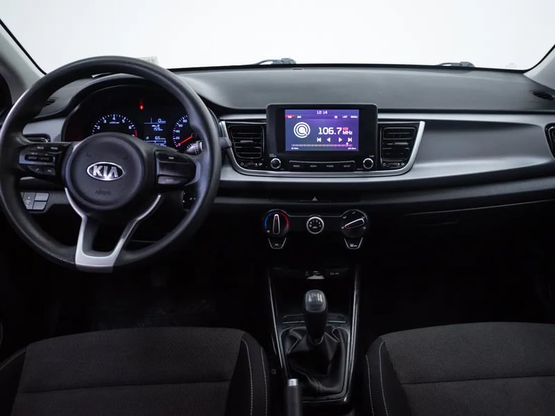 Kia RIO 5 2018 - Imagen 11 de 19