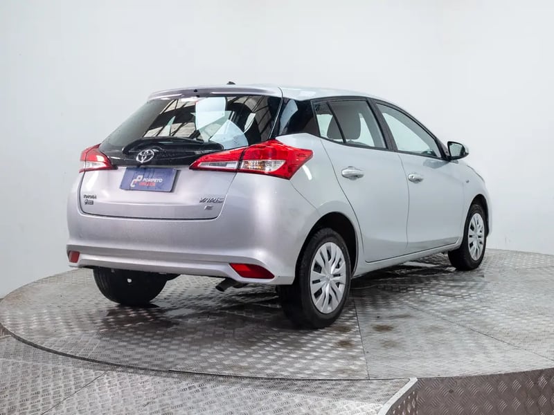 Toyota YARIS 2022 - Imagen 7 de 20