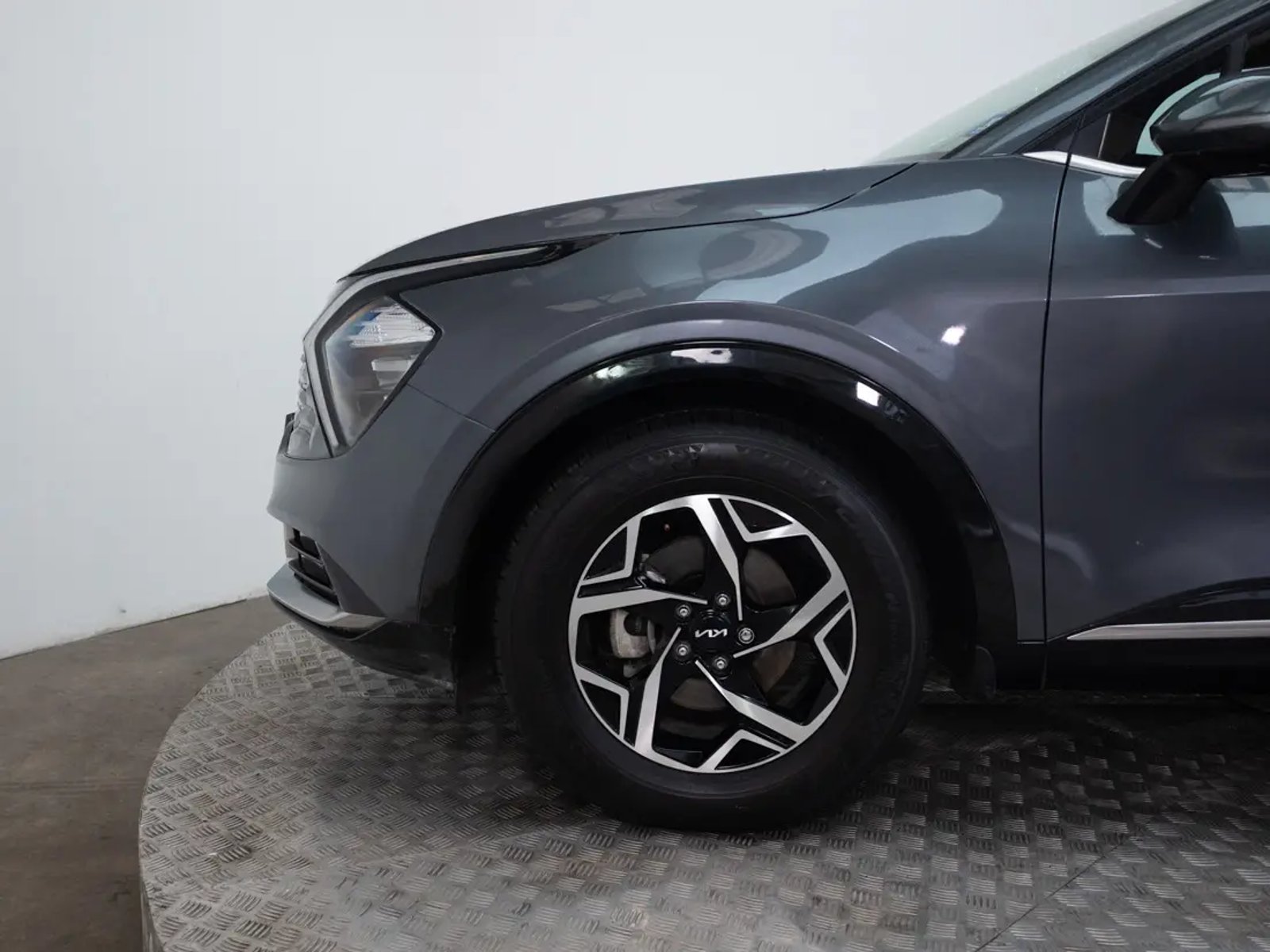 Kia SPORTAGE 2024 - Imagen 16 de 19
