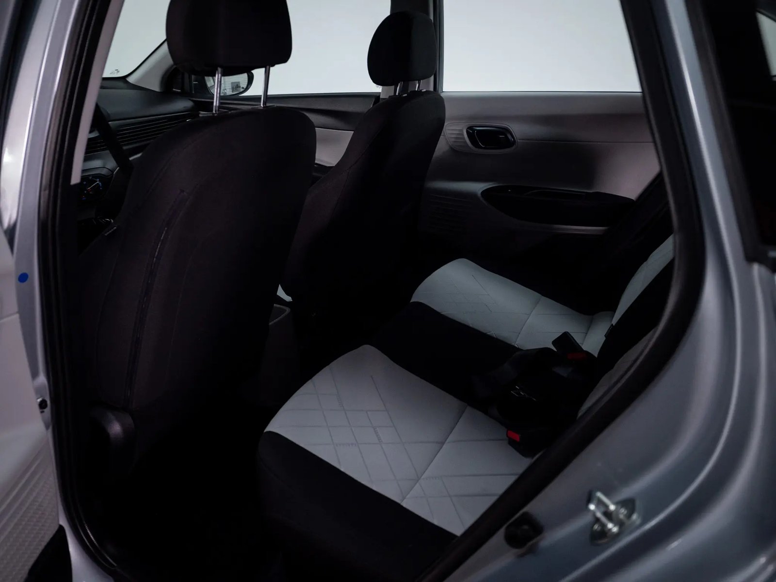 HYUNDAI I20 2024 - Imagen 16 de 17