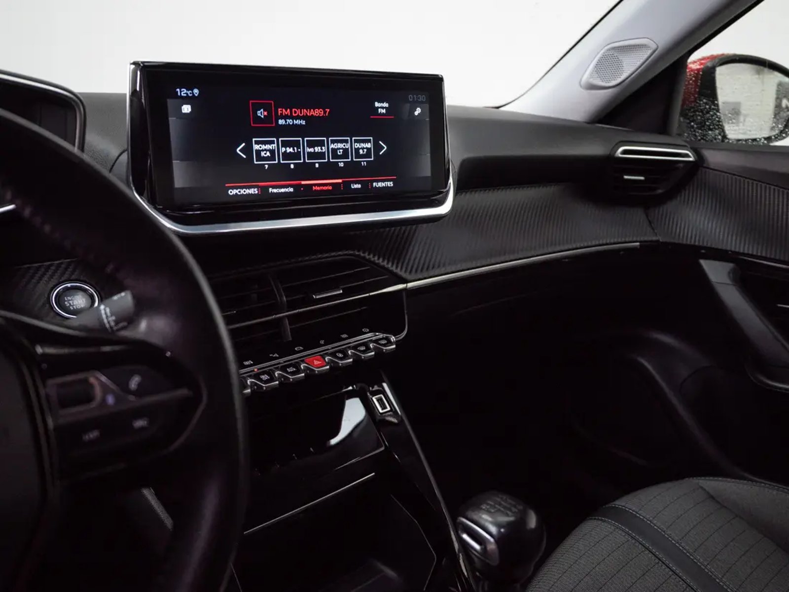 Peugeot 2008 2021 - Imagen 12 de 20