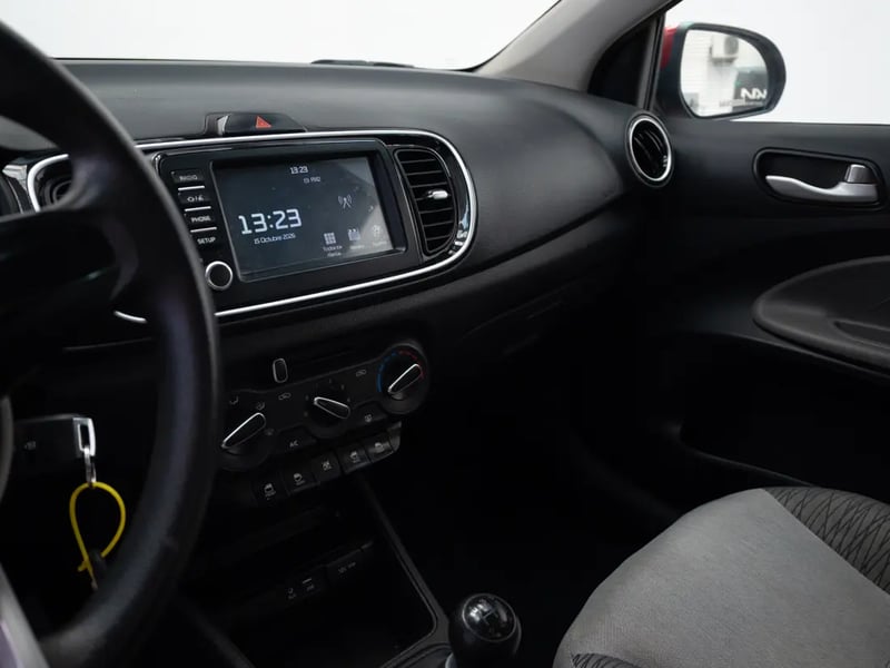Kia SOLUTO 2024 - Imagen 12 de 19