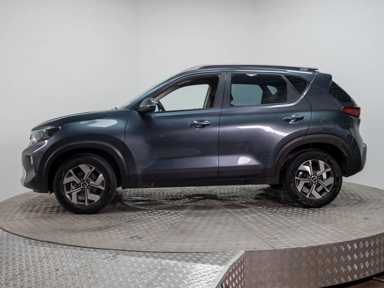 KIA SONET 2023 - Imagen 11 de 18