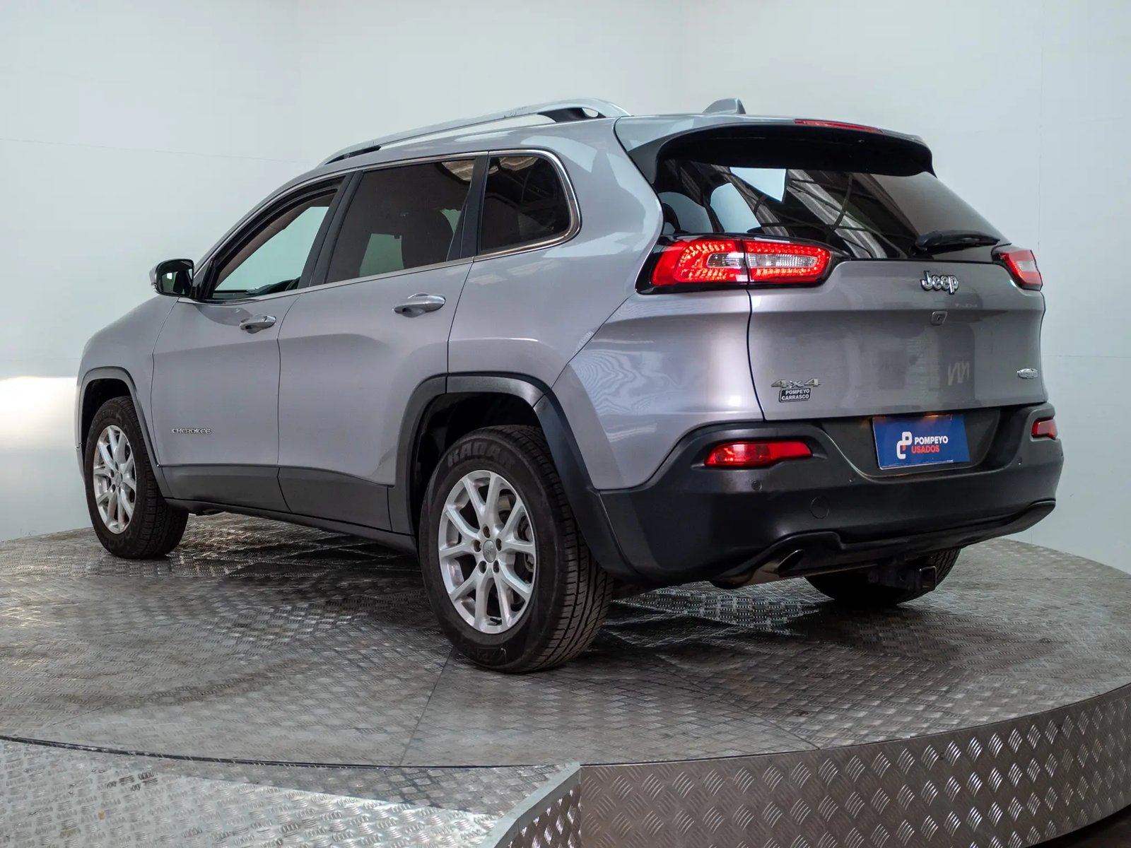 JEEP CHEROKEE 2018 - Imagen 6 de 18