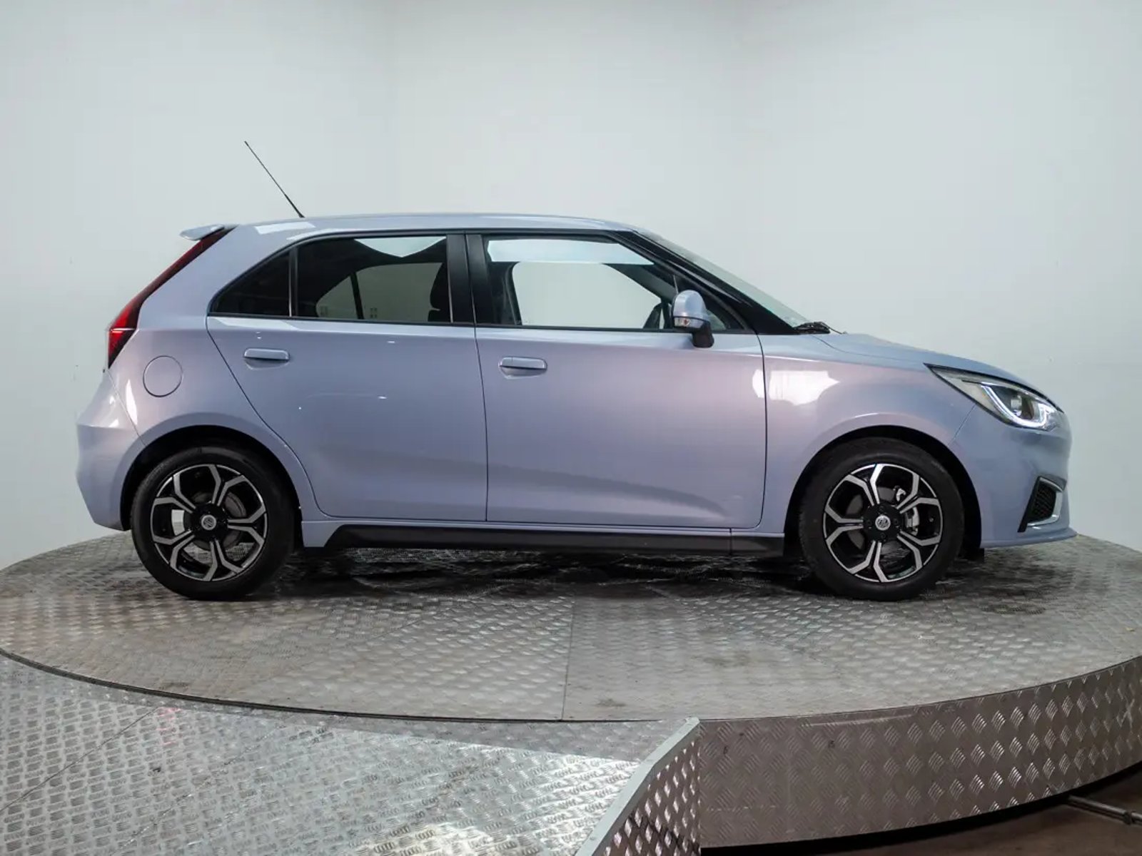 MG NEW 3 2023 - Imagen 11 de 18