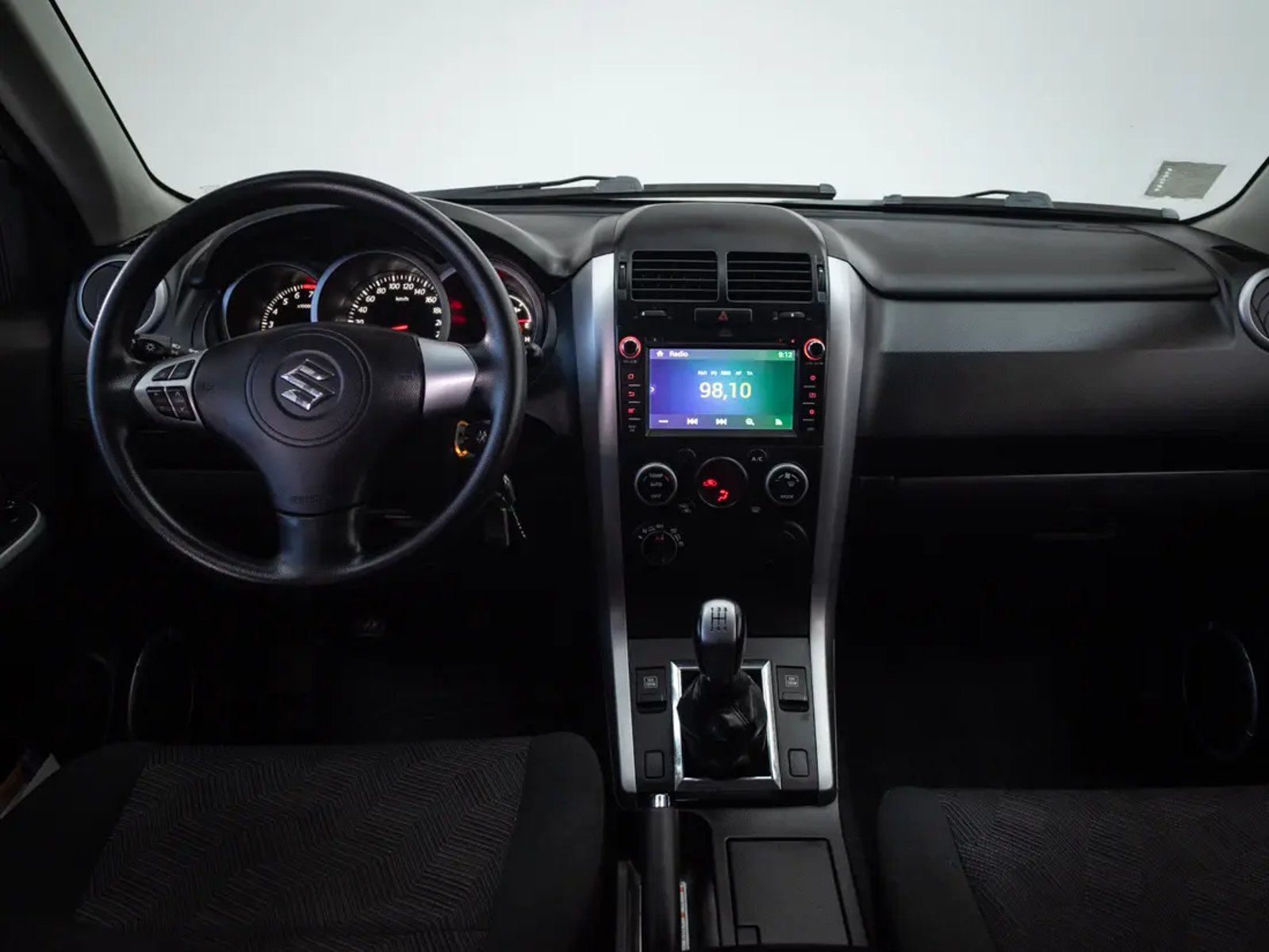 SUZUKI GRAND NOMADE 2019 - Imagen 16 de 18
