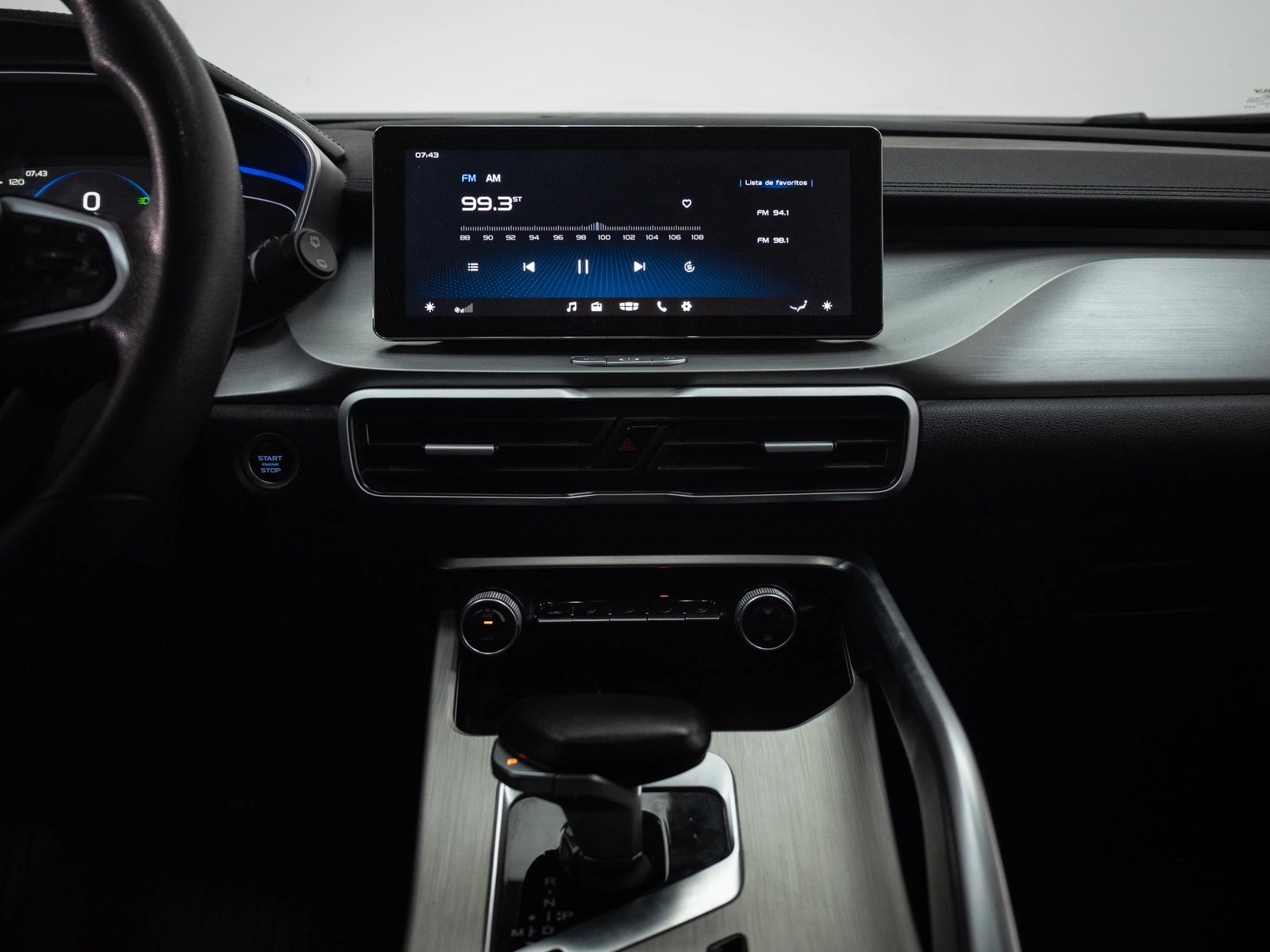 GEELY COOLRAY 2023 - Imagen 14 de 20