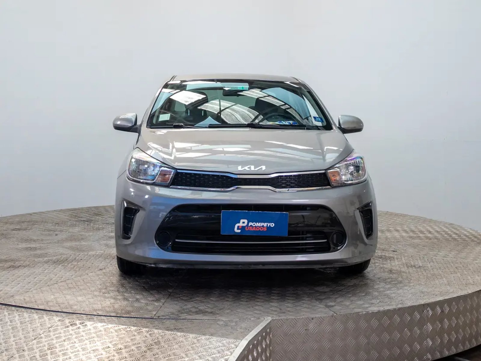 Kia SOLUTO 2023 - Foto 2 de 20