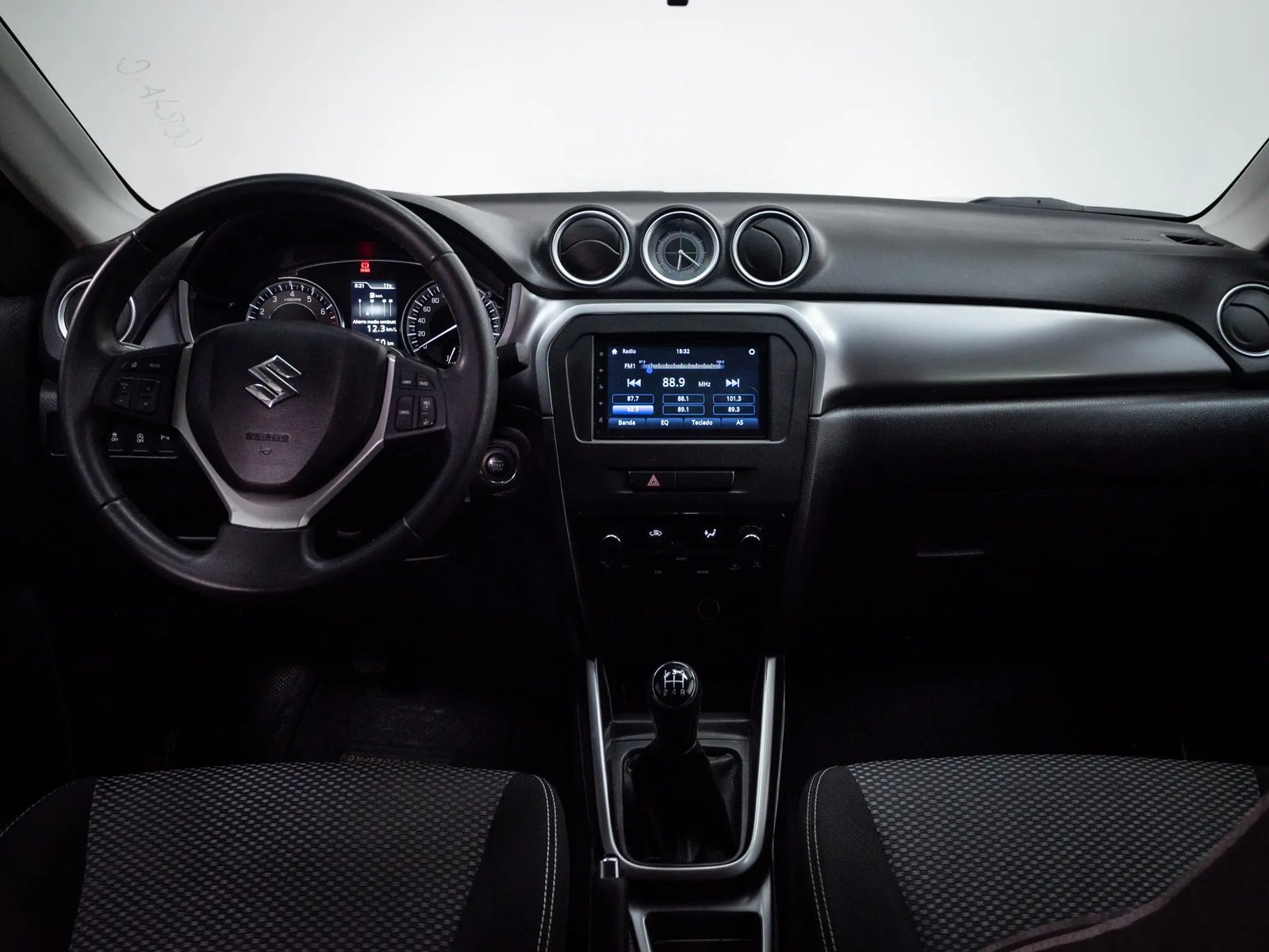 SUZUKI VITARA 2020 - Imagen 17 de 19