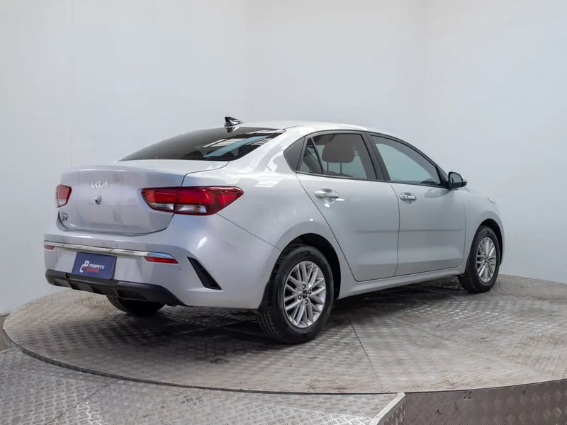 Kia RIO 4 2023 - Imagen 7 de 20