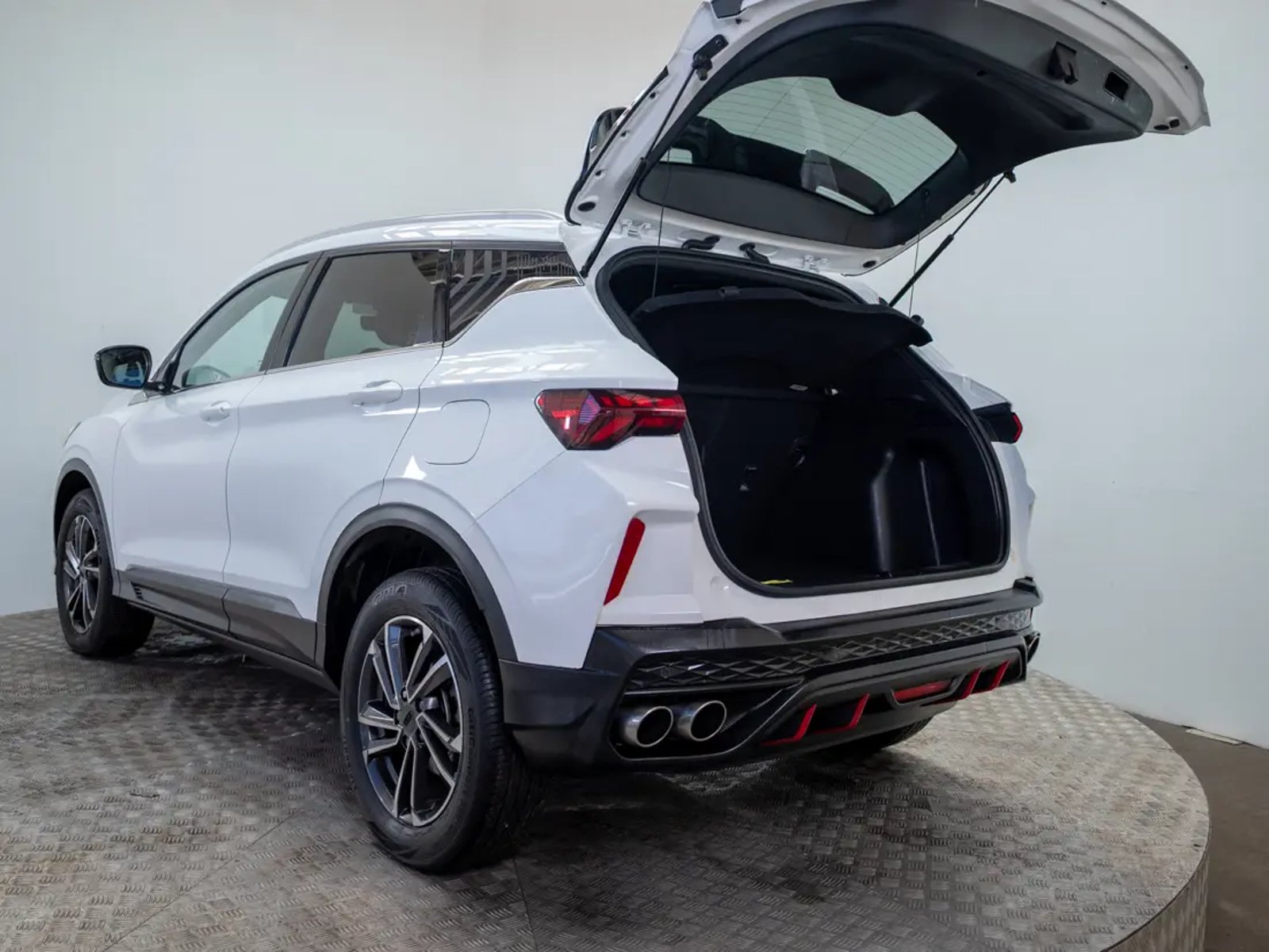 Geely COOLRAY 2024 - Imagen 10 de 19