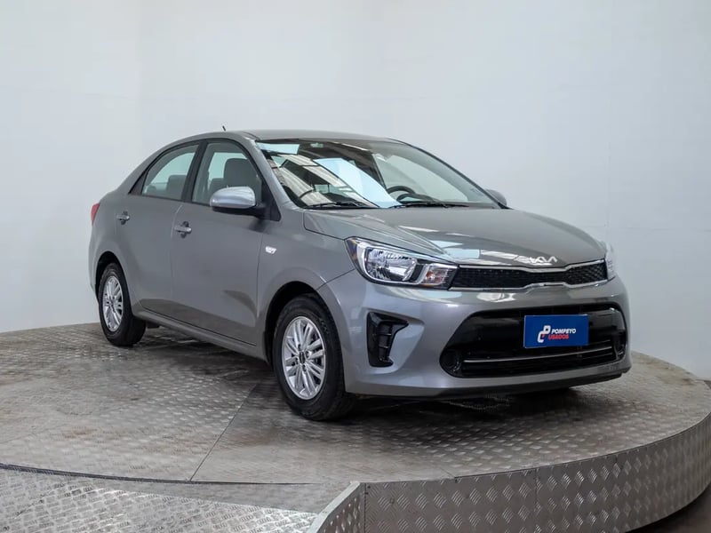 Kia SOLUTO 2024 - Imagen 9 de 20