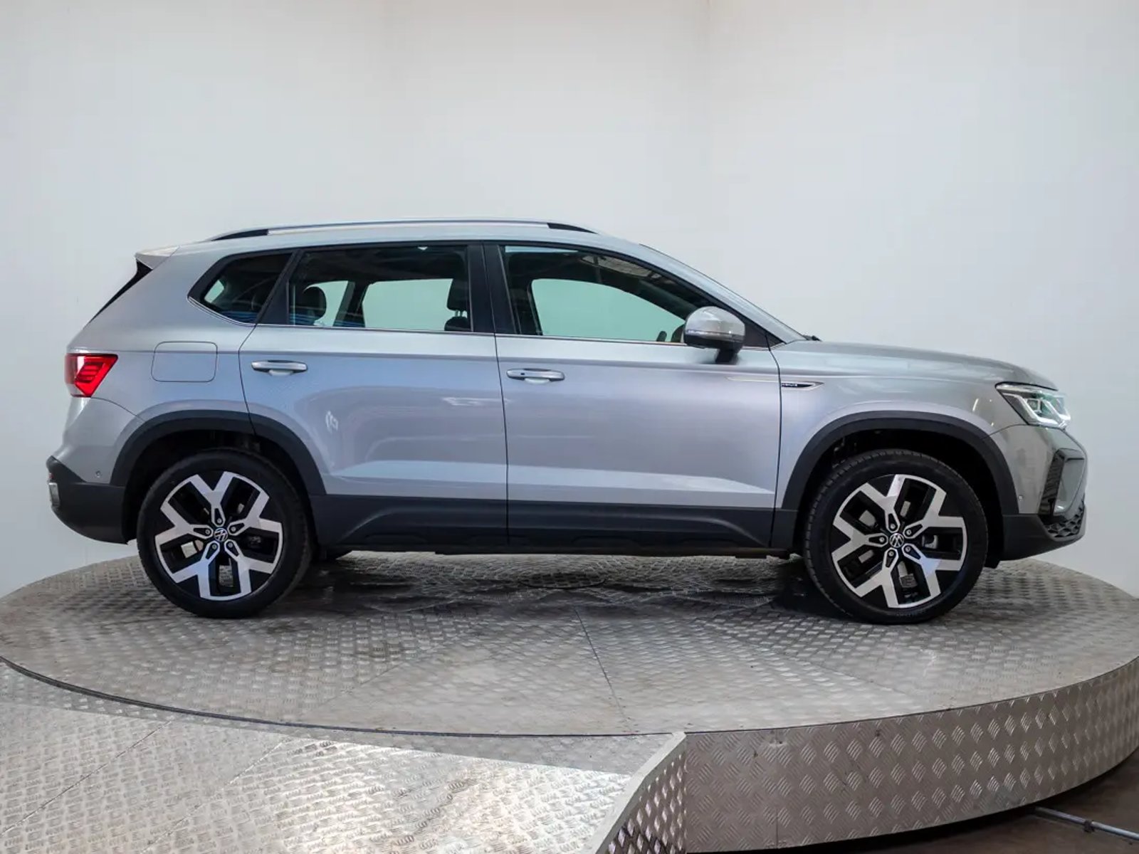 VOLKSWAGEN TAOS 2026 - Imagen 8 de 17