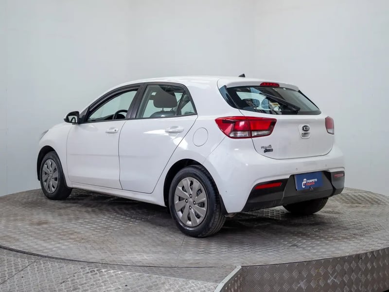 Kia RIO 5 2020 - Imagen 5 de 20