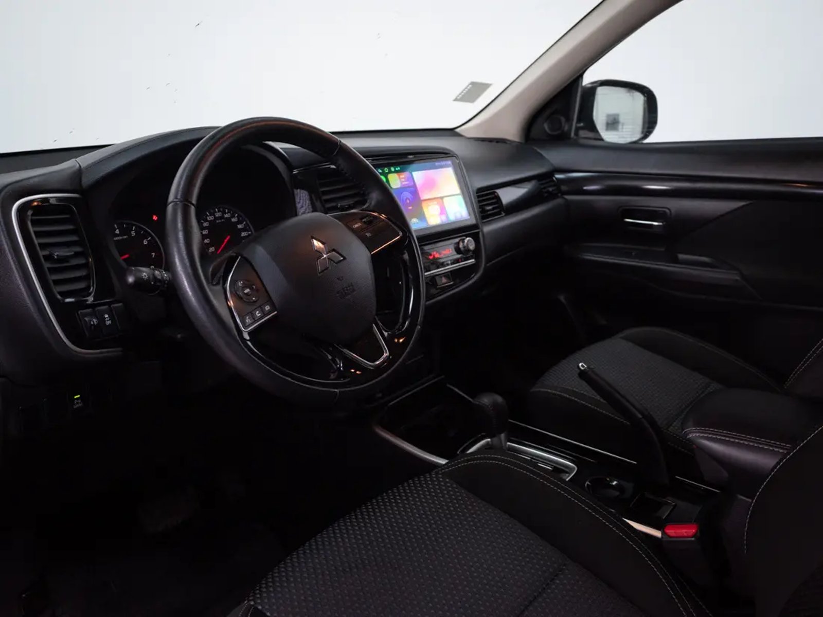 Mitsubishi OUTLANDER 2023 - Imagen 11 de 20