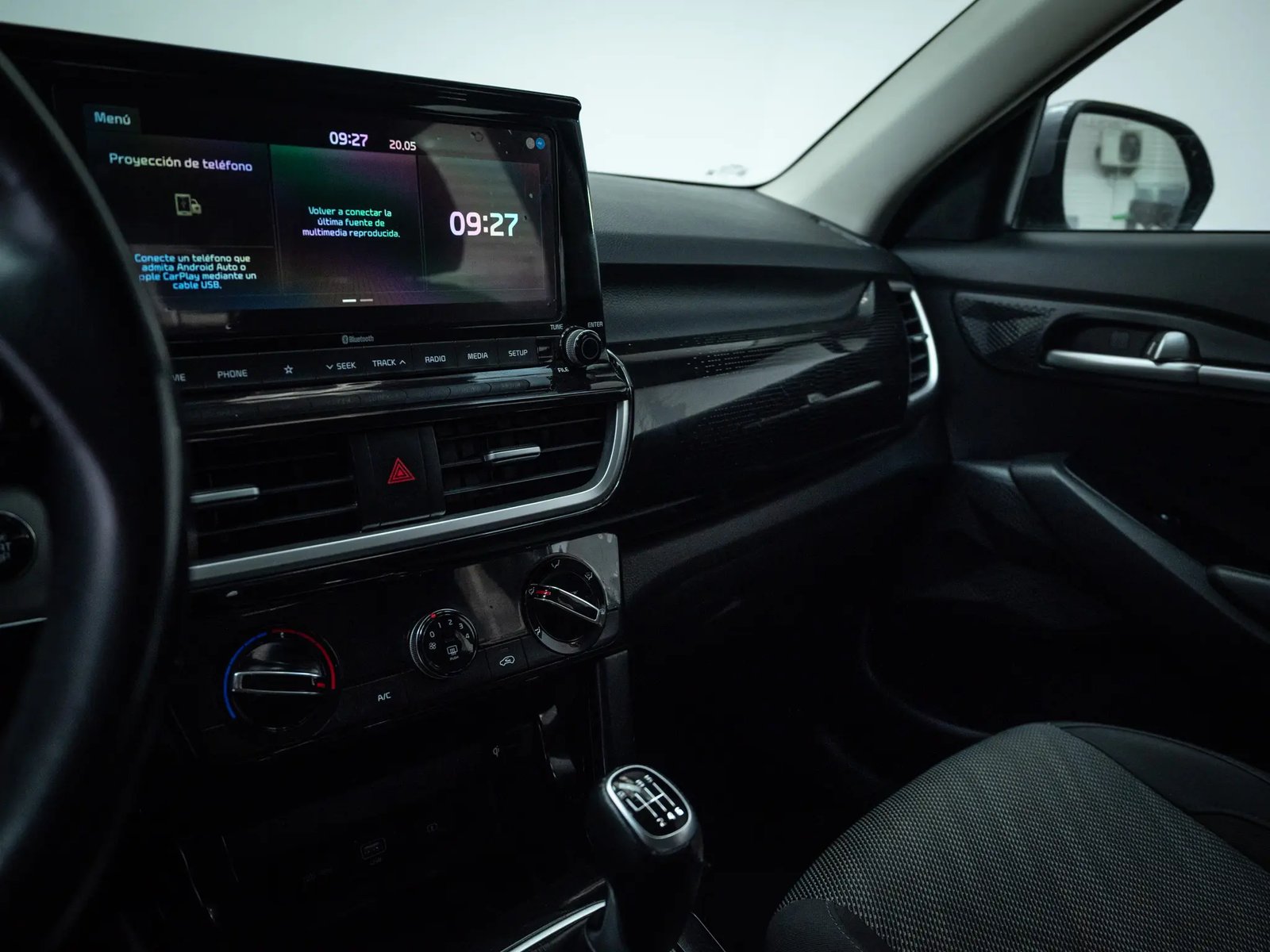KIA SELTOS 2023 - Imagen 14 de 17