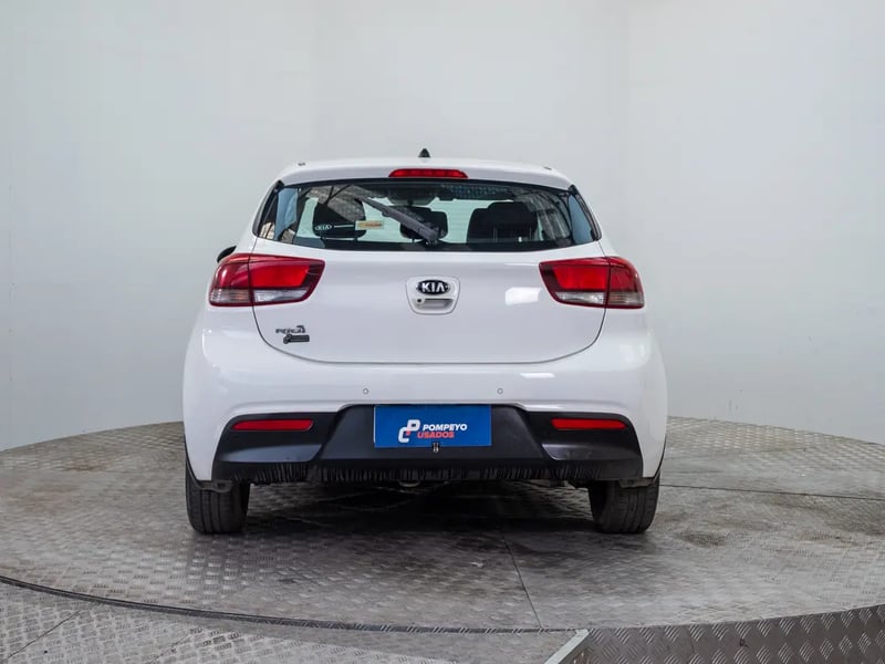 Kia RIO 5 2020 - Imagen 6 de 20