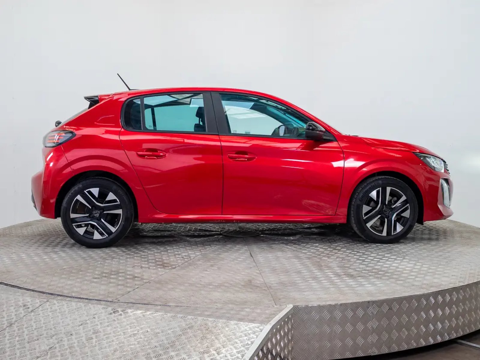 Peugeot 208 2025 - Imagen 8 de 17