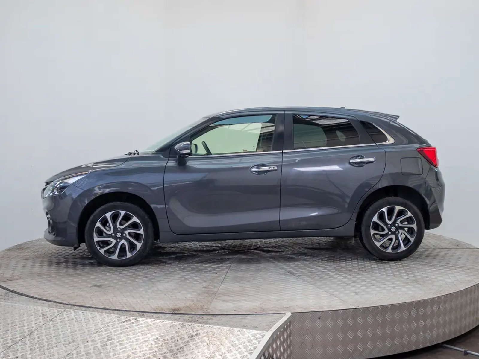 Suzuki BALENO 2024 - Foto 4 de 20