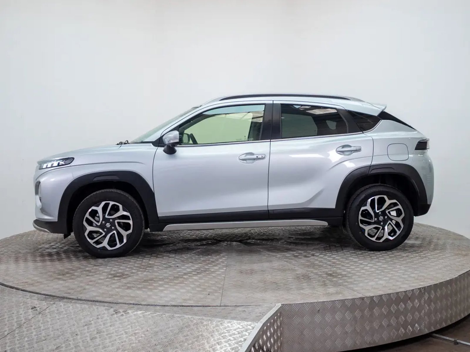 Suzuki FRONX 2024 - Foto 4 de 20