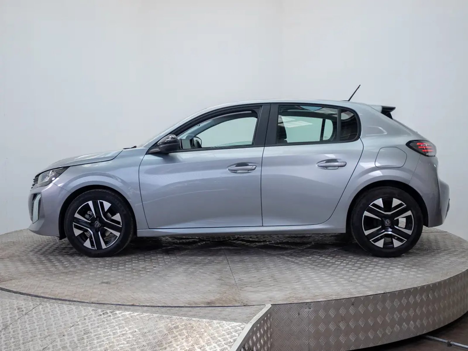 Peugeot 208 2025 - Imagen 4 de 19