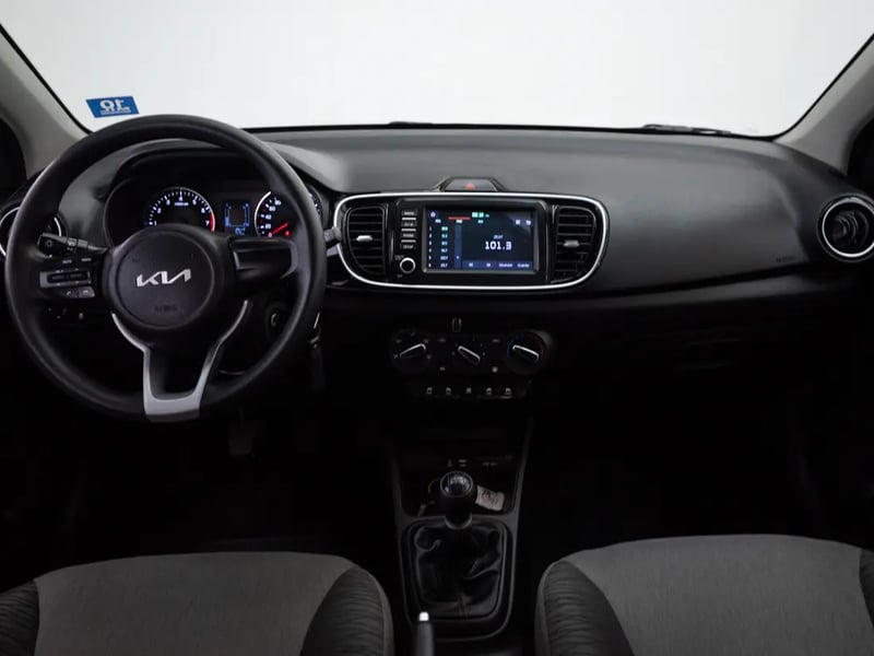 Kia SOLUTO 2024 - Imagen 15 de 20