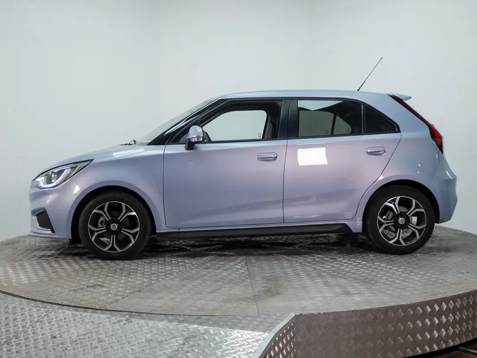 MG NEW 3 2023 - Imagen 7 de 18