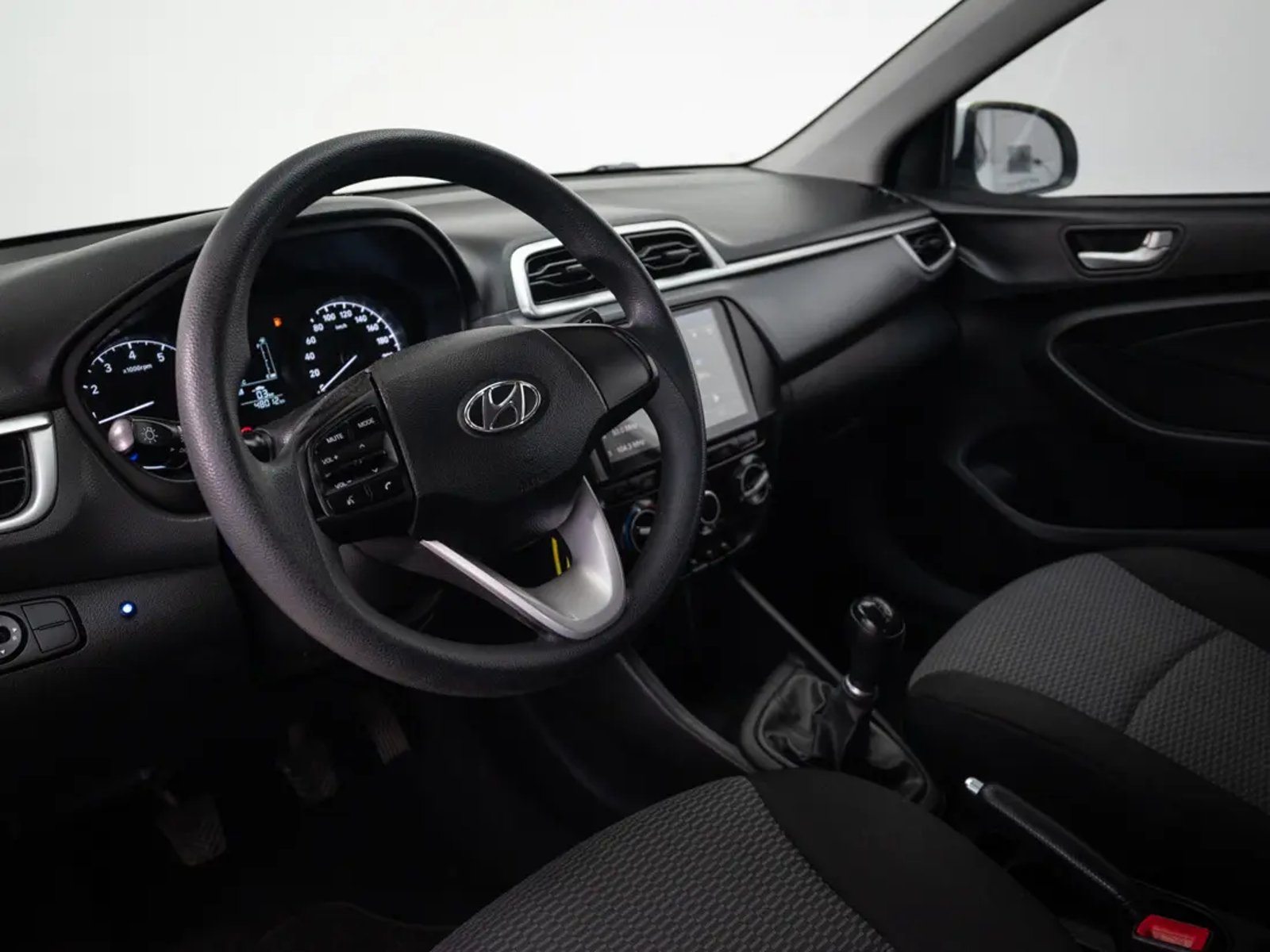 Hyundai VERNA 2021 - Imagen 11 de 20